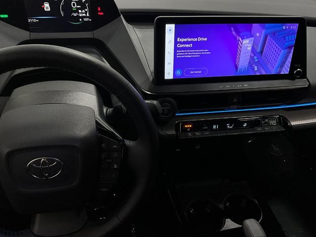 2024 toyota prius xle