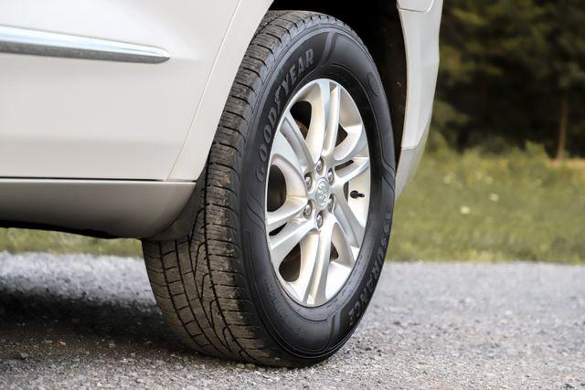 2021 buick enclave awd essence