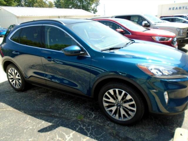 2022 ford escape sel
