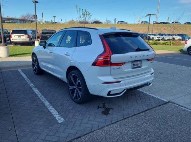 2022 volvo xc60 b6 r-design
