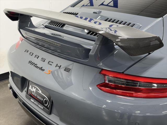 2017 porsche 911 turbo s