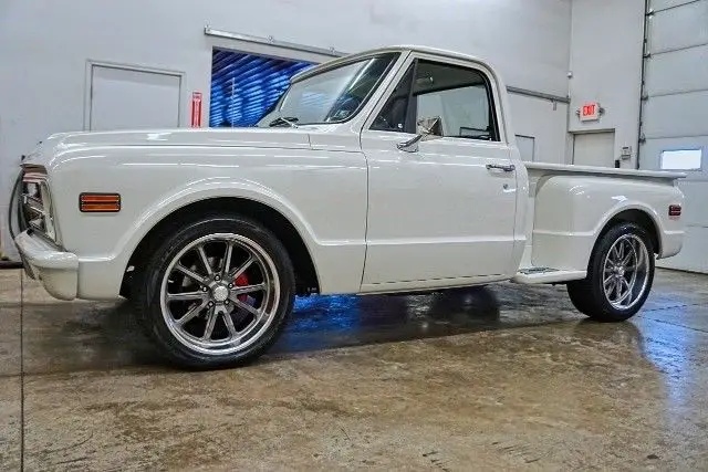 chevrolet c10 white with 806 miles, for sale!