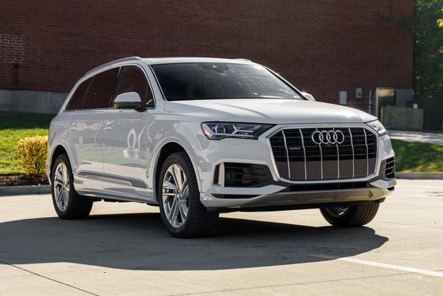 2020 audi q7 55 premium plus