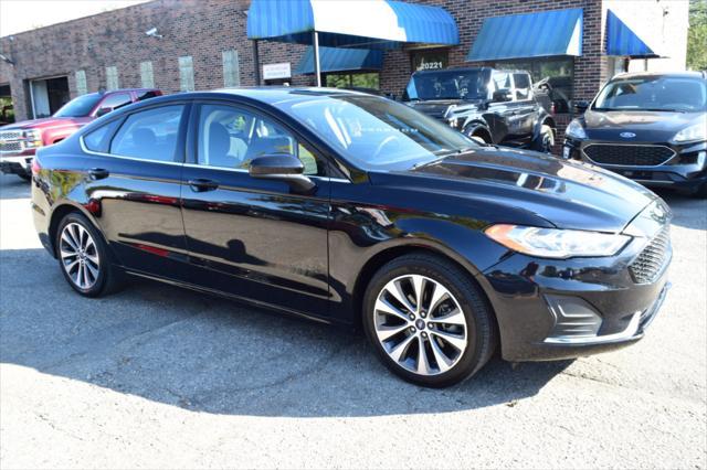 2020 ford fusion se
