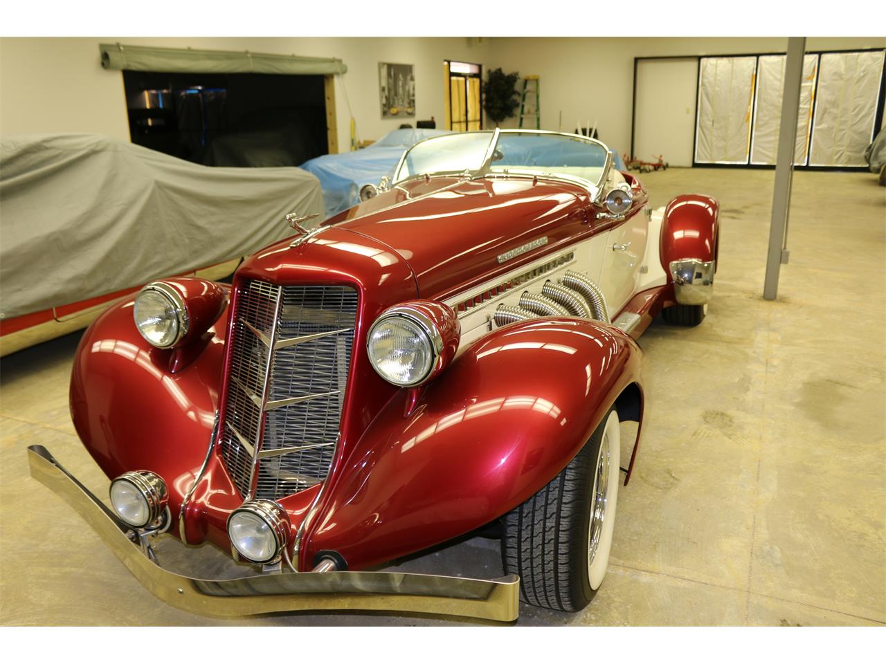 auburn boattail red/white