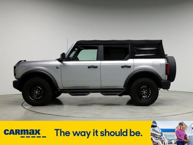 2022 ford bronco black diamond