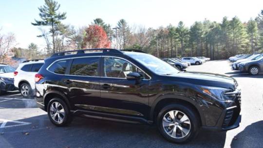 2023 subaru ascent premium 8-passenger