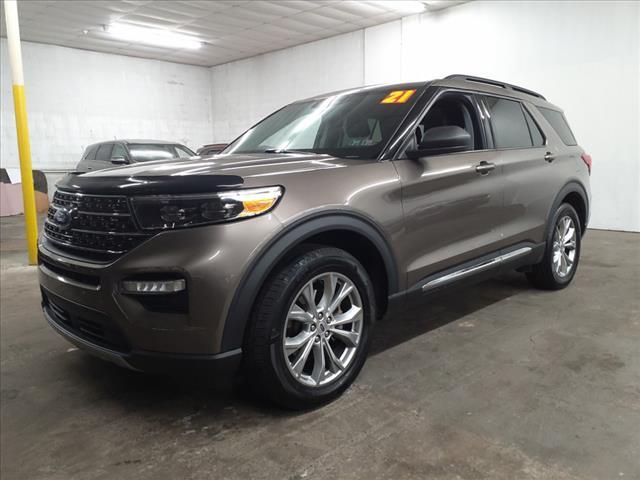 2021 ford explorer xlt