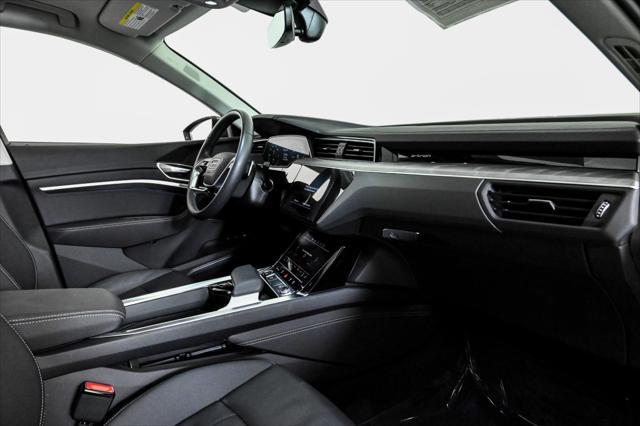 2024 audi q8 e-tron premium plus