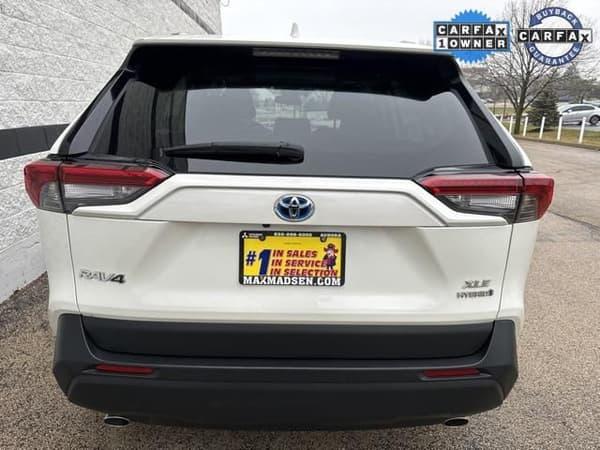 2021 toyota rav4 in chicago, illinois