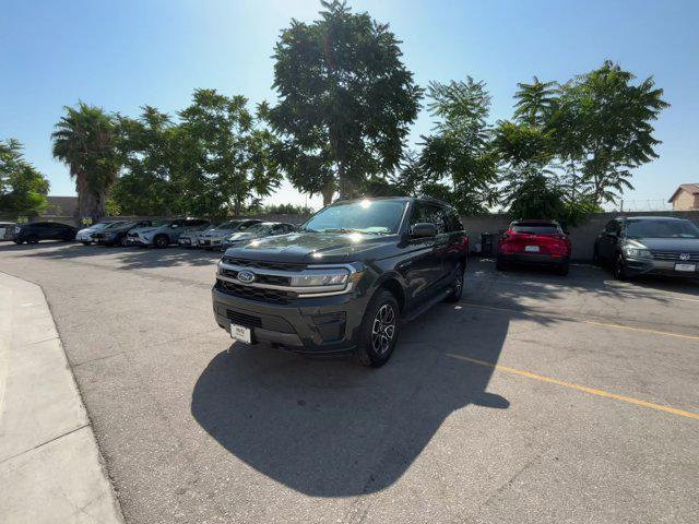 2022 ford expedition xlt