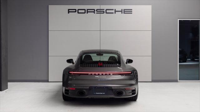 2024 porsche 911 carrera
