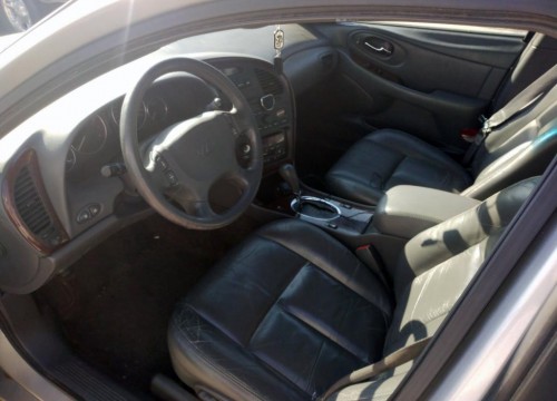 2001 oldsmobile aurora v8 in michigan by owner