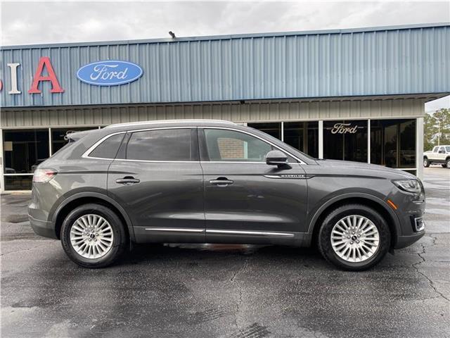 2020 lincoln nautilus standard