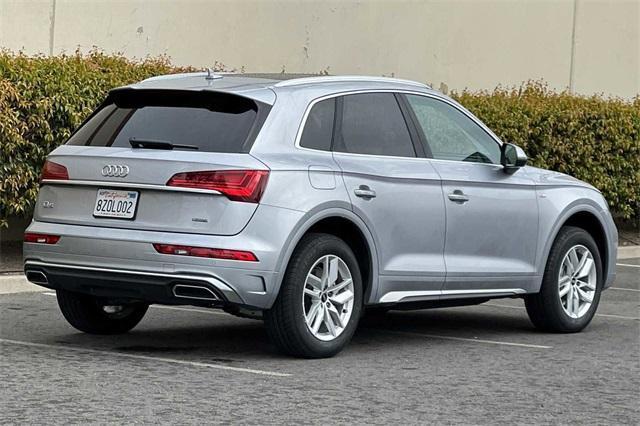 2022 audi q5 45 s line premium