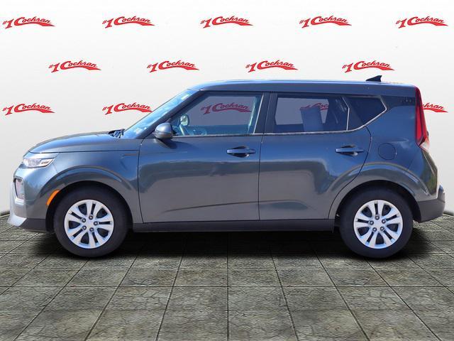 2022 kia soul lx