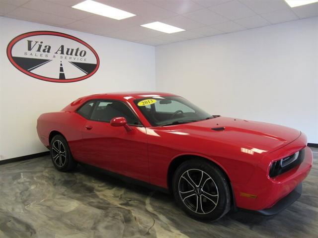 2013 dodge challenger sxt