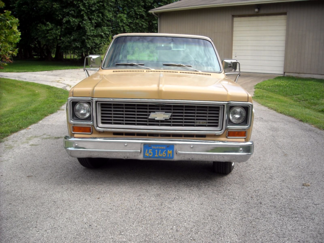1973 chevy c-10 cheyenne pickup truck
