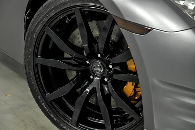 2012 nissan gt-r premium