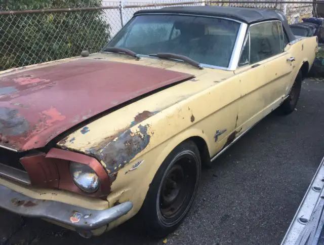 1964 1/2 mustang convertible needs complete restoration includes lots of parts