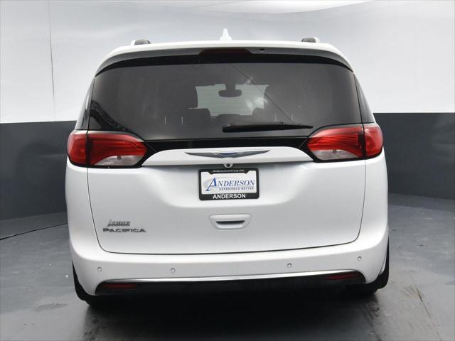 2018 chrysler pacifica touring-l