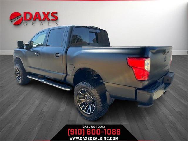 2019 nissan titan sv