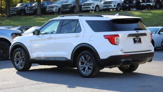 2022 ford explorer xlt