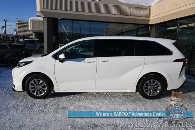 2022 toyota sienna le