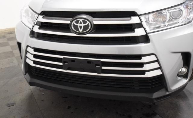 used 2018 toyota highlander awd xle v6 portland, or 97201 for sale in portland, oregon