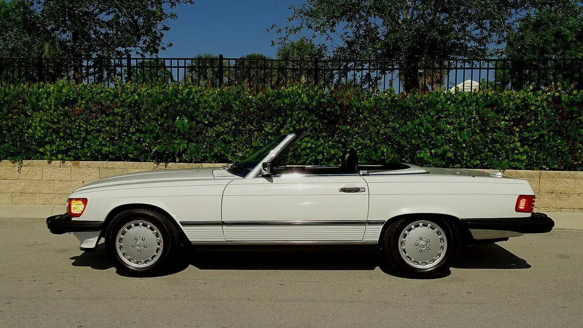 1988 mercedes benz 560sl roadster one previous owner 75000 miles excellent shape