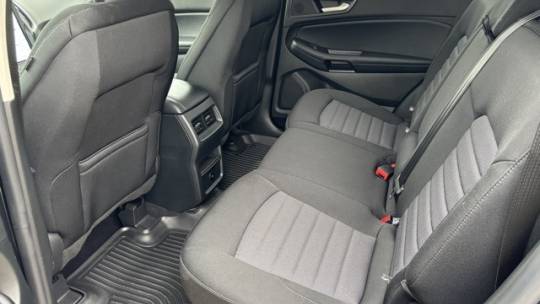 2023 ford edge se