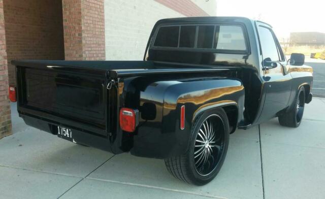 1977 chevy c-10 stepside very nice 79k no rust solid truck matching # nice truck