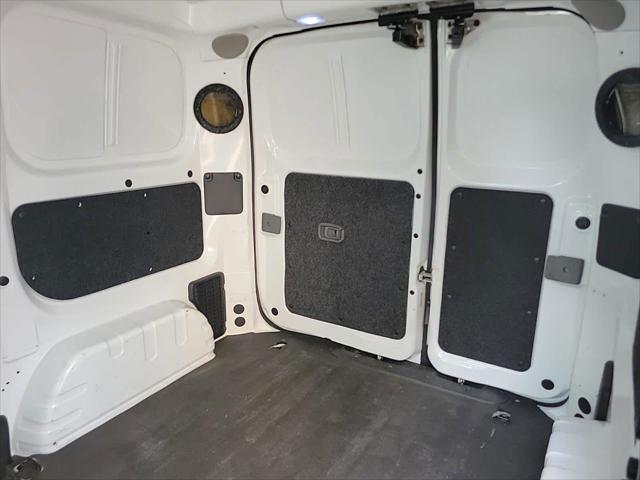2015 nissan nv200 sv