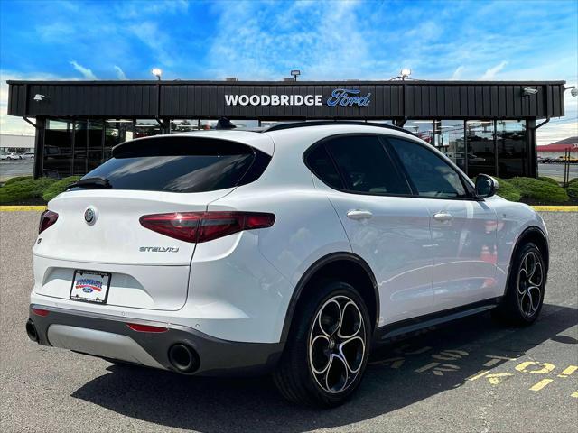 2022 alfa romeo stelvio ti