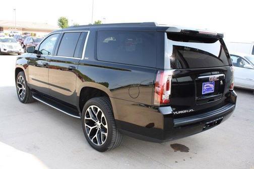 2017 gmc yukon xl in milwaukee, wisconsin
