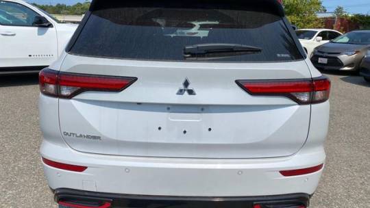 2024 Mitsubishi Outlander