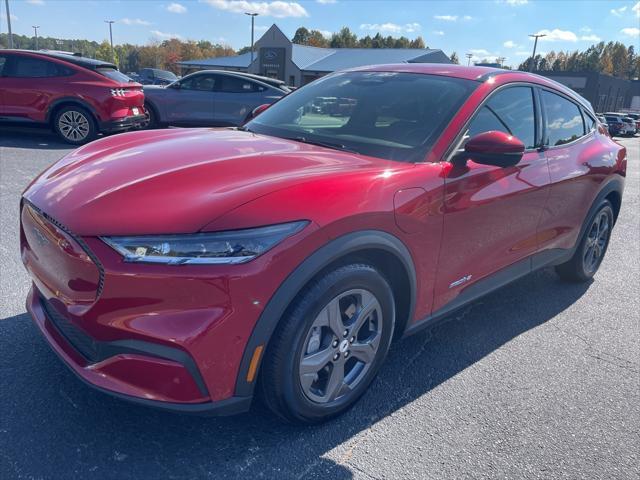 2022 ford mustang mach-e select