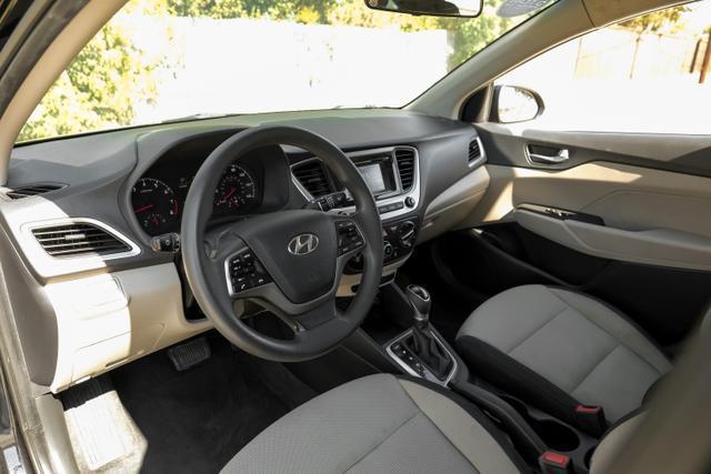 2021 hyundai accent se