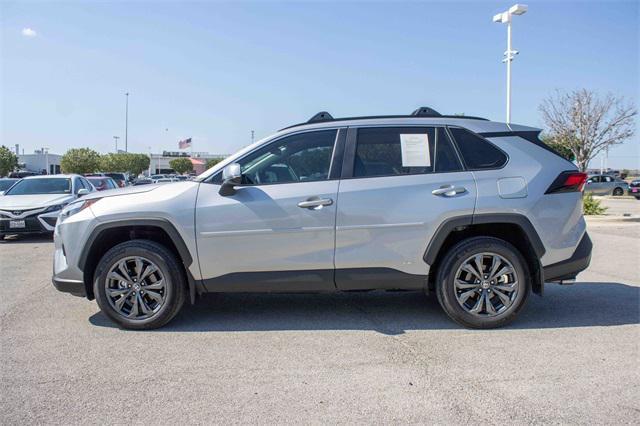 2024 toyota rav4 hybrid xle premium