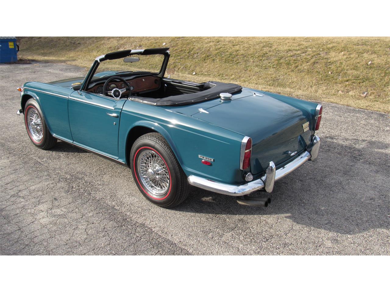 1968 triumph tr250