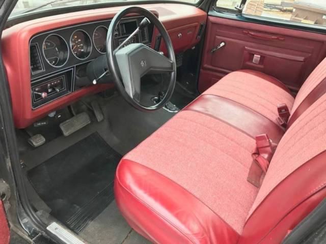 1986 dodge ram w150 2dr 4wd standard cab sb automatic 3-speed 4wd v8 5.2l