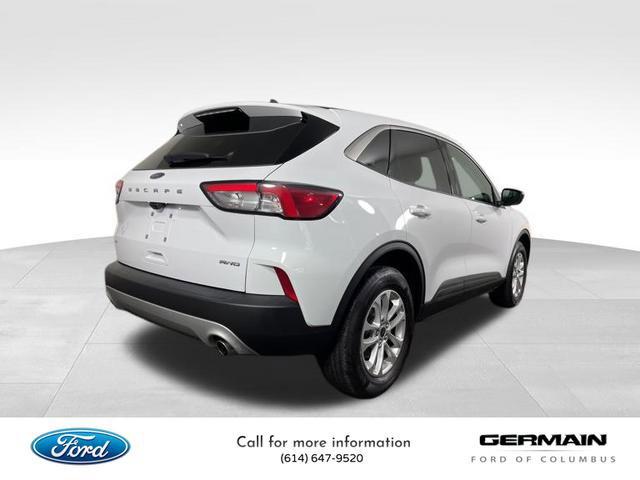 2022 ford escape se