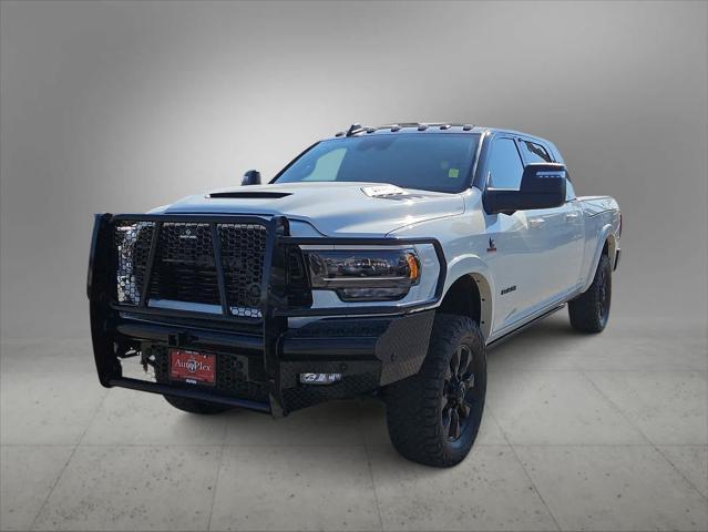 2023 ram 3500 limited 4x4 mega cab 64 box