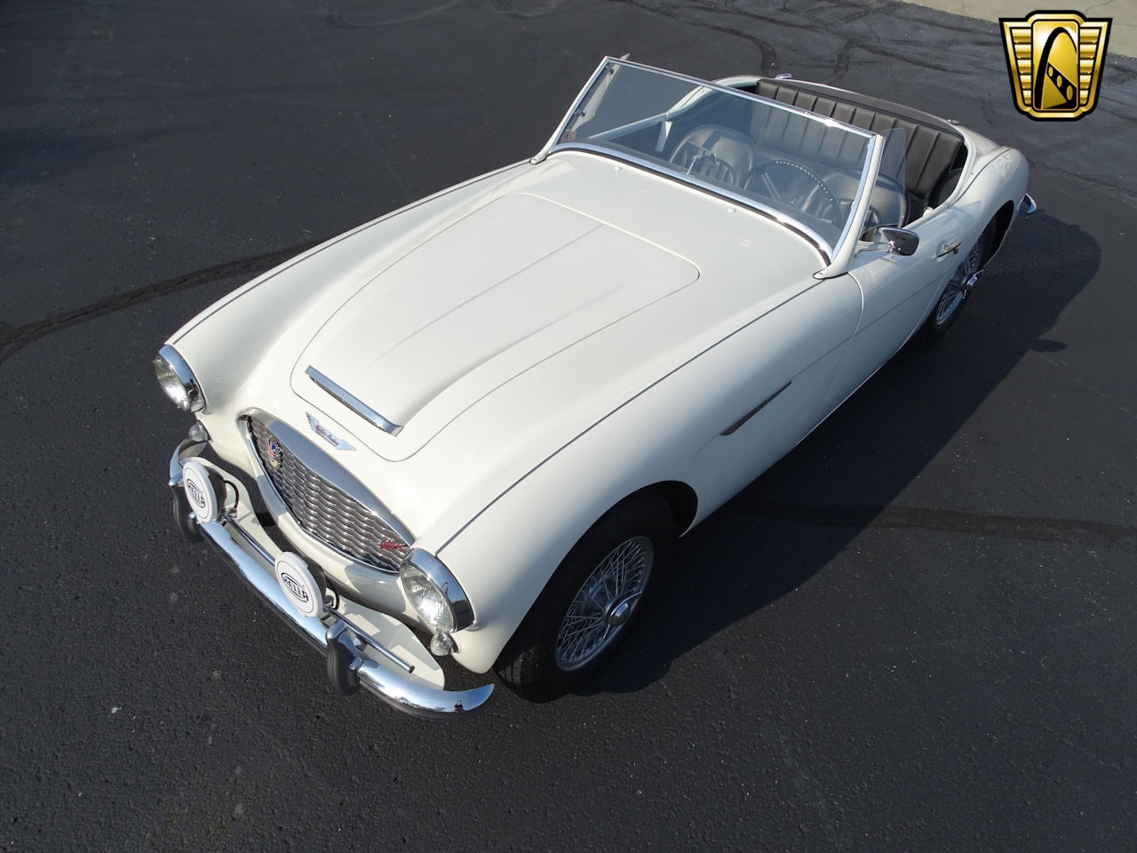 1957 austin healey 100 0 white convertible 350 cid v8 4 speed automatic