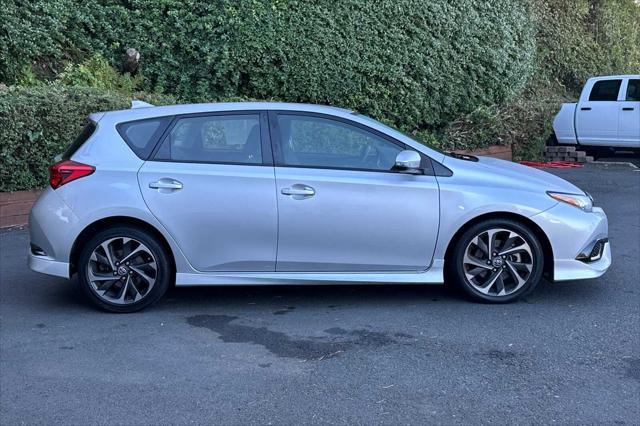 2017 toyota corolla im base