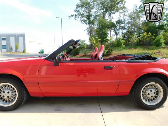 1992 ford mustang lx