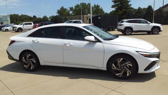 2024 Hyundai Elantra
