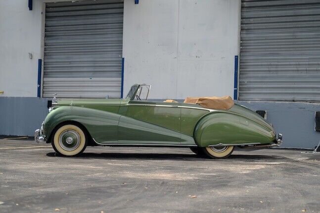 1952 rolls-royce silver dawn drophead coupe
