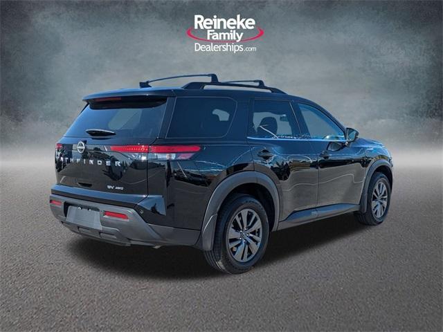 2023 nissan pathfinder sv