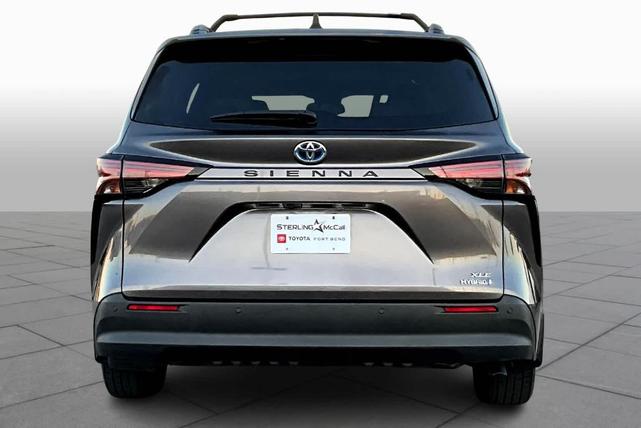2021 toyota sienna xle
